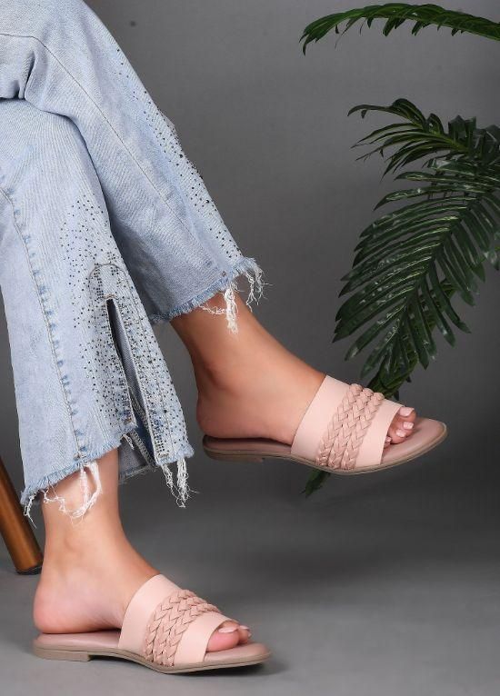 Flat Sandal Comfortable Daily Use Sandal for Women's